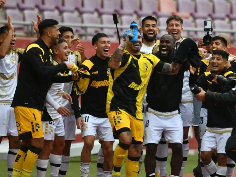 ¡Coquimbo Unido remonta en el clásico e iguala el récord del Ballet Azul!