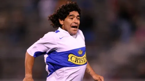 Diego Maradona jugó un amistoso con la camiseta de Universidad Católica.
