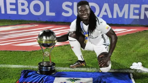 Ricardo Adé, una de las figuras del Liga de Quito que ganó la Copa Sudamericana. Sigue en aquel club.