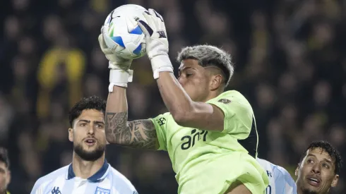 Peñarol avisa que quiere que Brayan Cortés se quede de por vida.