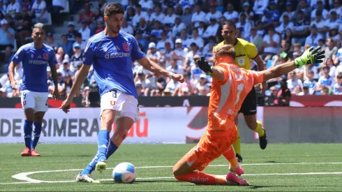 Johnny Herrera duda de que Bernedo sea el adecuado para el arco de Católica