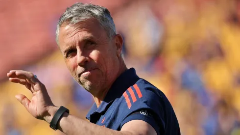 Álvarez no seguirá siendo entrenador de Universidad de Chile.