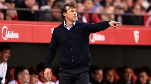 Matías Almeyda está molesto por el rendimiento de Sevilla.