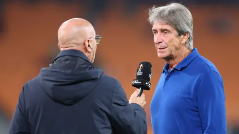 Manuel Pellegrini piensa en el futuro de Betis.