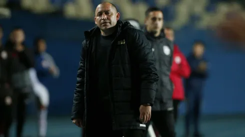 Es uno de los DT más buscados del fútbol chileno.