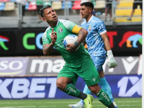 Un viejo amor toca la puerta de Leonardo Valencia