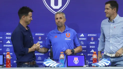 Gustavo Álvarez se irá de la U peleado con la dirigencia.