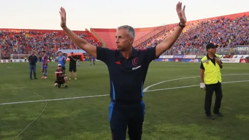 Gustavo Álvarez es acusado de "usar" al hincha de la U.