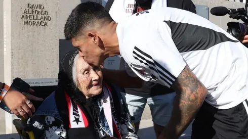La Abuela Alba estuvo el año pasado con el plantel de Colo Colo
