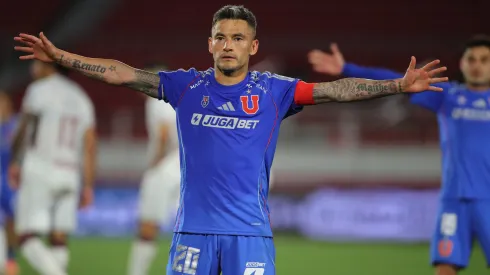 Charles Aránguiz estará en 2026 con Universidad de Chile.