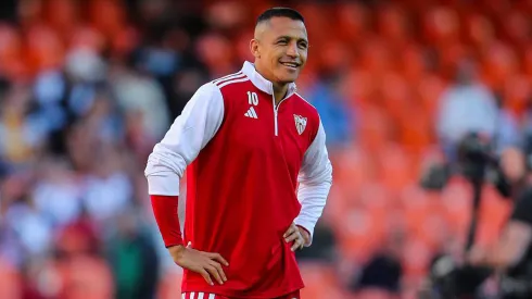 Alexis asoma como titular gracias a un caos del Sevilla.