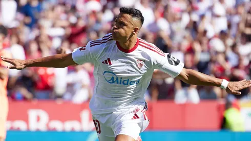 Golazo de Alexis en el entrenamiento del Sevilla: ¿titular contra Oviedo?