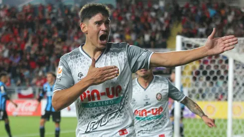 Con la frente en alto: Facundo Pons con la frente en alto en Limache.