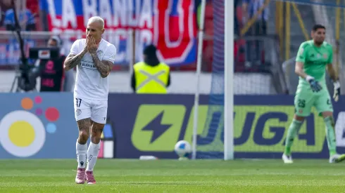 Eduardo Vargas se acerca a la U.