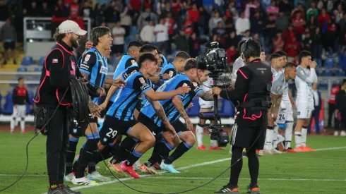 Jugador boliviano puede recaer en el campeón de la Copa Chile.