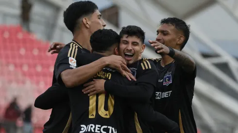 Colo Colo puede ver partir un ex jugador a un rival de siempre.