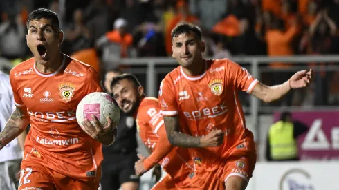 Cobreloa comenzó rápidamente la acción en el mercado de fichajes.