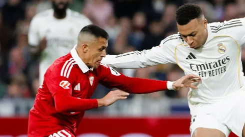 Alexis volvió a visitar al Real Madrid: buen partido, pero la prensa sevillana lo critica.