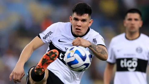 Guarello pone el grito en el cielo por posible refuerzo de Colo Colo.