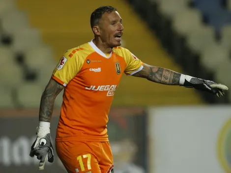 Rangers sorprende con fichaje de portero récord para luchar por el ascenso