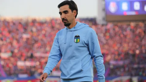 Francisco Meneghini ya ordena el plantel de la U pese a no ser presentado.