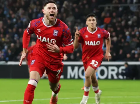 Marcelino Núñez se luce como el rey de los pases gol en Inglaterra