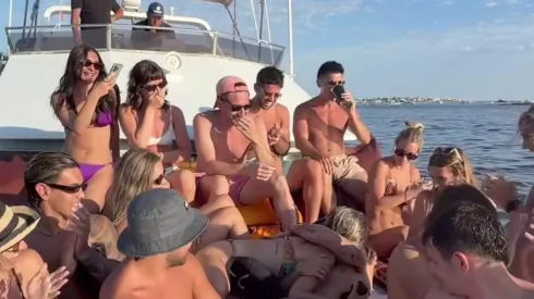 Video: viral propuesta de matrimonio a periodista de ESPN en yate