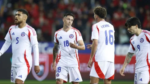 Lichnovsky le quedan seis meses de contrato en América.