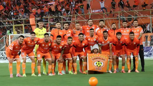 Cobreloa estrena nueva camiseta por su aniversario 49°