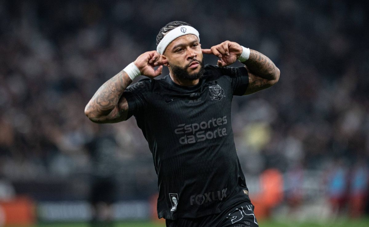 Opinião: Não há uma única boa razão para desacreditar o recorde de Memphis Depay