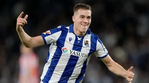 Luka Sucic, do Sociedad, celebra golaço. Foto: Getty Images