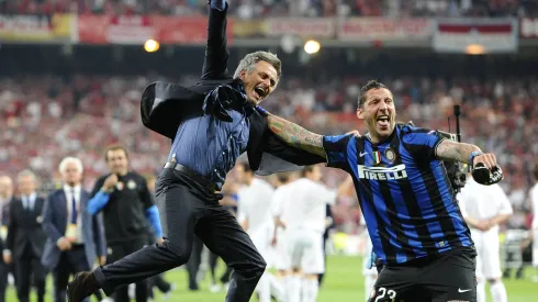 Materazzi e Mourinho a festejarem juntos a conquista da Champions League, em 2010. Foto: Imago