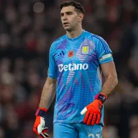 Emiliano Martinez revela: "No balneário, nunca grito, apoio. Gosto de aliviar a pressão"