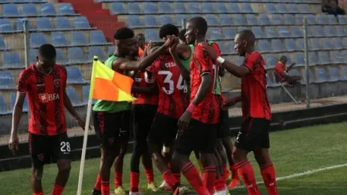 A união dos militares antes do dérbi de domingo: Foto: Facebook 1.º de Agosto.