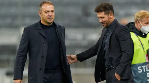 Hansi Flick, do Barcelona, e Diego Simeone, do Atlético Madrid. Foto: Imago