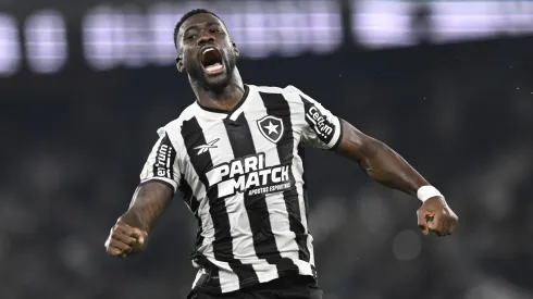 Bastos brilha com Angola e pelo Botafogo. Foto: Imago.