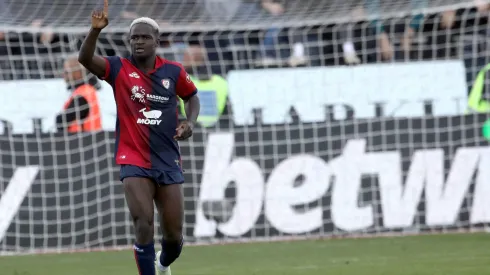Zito Luvumbo renova contrato com o Cagliari até 2028. Foto: Getty.