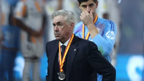 Carlo Ancelotti após a derrota do Real Madrid na Supertaça de Espanha. Foto: Yasser Bakhsh/Getty Images