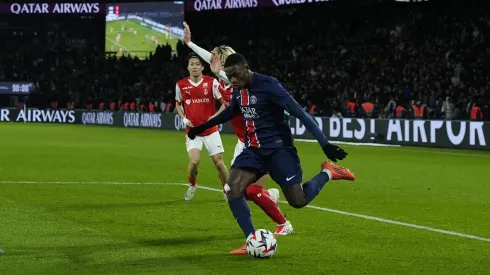 Nuno Mendes no PSG x Reims. Foto: Glenn Gervot