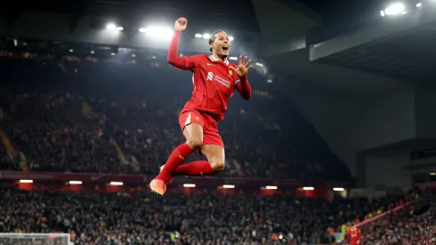 Van Dijk é um dos líderes do Liverpool e um dos melhores centrais no mundo. Foto: Getty