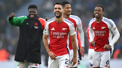 O Arsenal venceu em casa do Leicester por 0-2 e aproximou-se, provisoriamente, do Liverpool na liderança. Foto: Getty