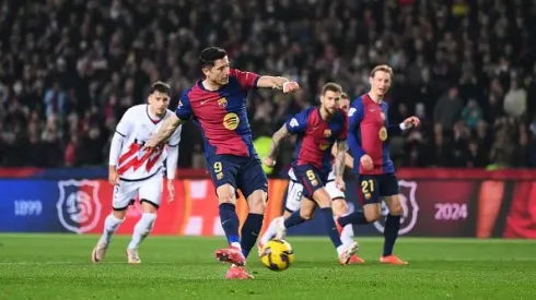 Robert Lewandowski marcou o golo da vitória do Barcelona sobre o Rayo Vallecano. Foto: Getty Images