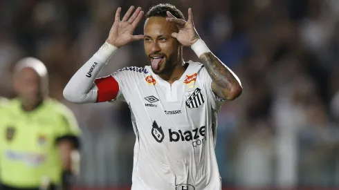 Neymar, do Santos, especulado no Barcelona. Foto: Miguel Schincariol/Getty Images.