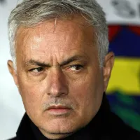 José Mourinho vê Fenerbahce cair com estrondo em casa aos pés do Rangers por 1-3