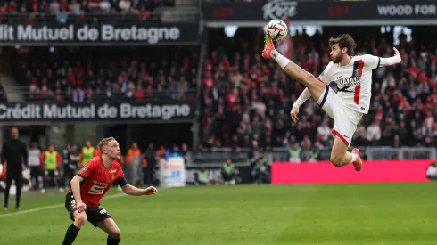 Khvicha Kvaratskhelia na vitória do PSG. Foto: PSG