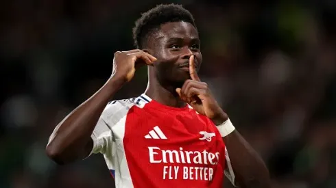 Bukayo Saka está de regresso ao Arsenal. Foto: Getty Images