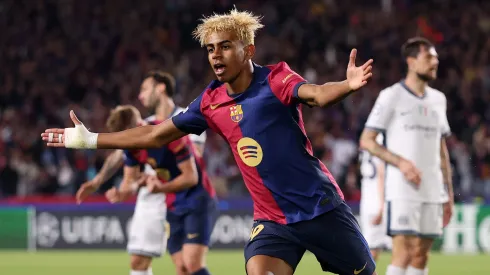 Lamine Yamal brilhou no empate entre Barcelona e Inter de Milão. Foto: Getty Images.