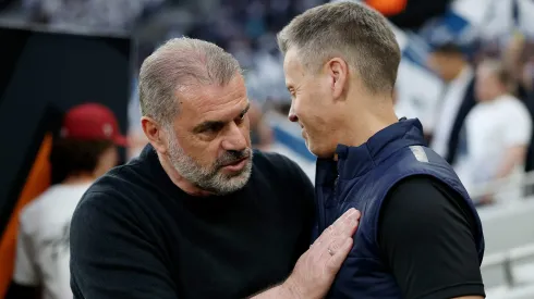 Ange Postecoglou e Kjetil Knutsen, treinadores do Tottenham e do Bodo/Glimt. Foto: Getty Images