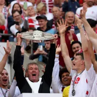 Colónia está de regresso à Bundesliga após goleada por 4-0 sobre o Kaiserslautern