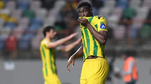 Miro, avançado angolano do Tondela. Foto: CD Tondela